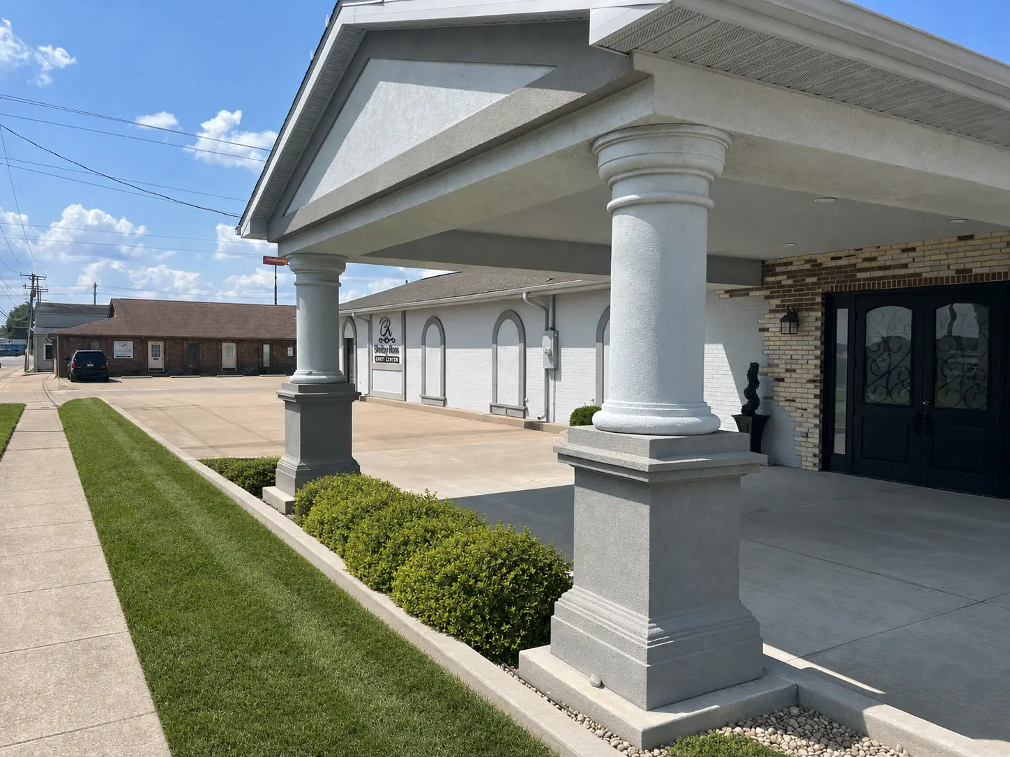 Covered entrance at Binkley-Ross Event Center in Marion Illinois